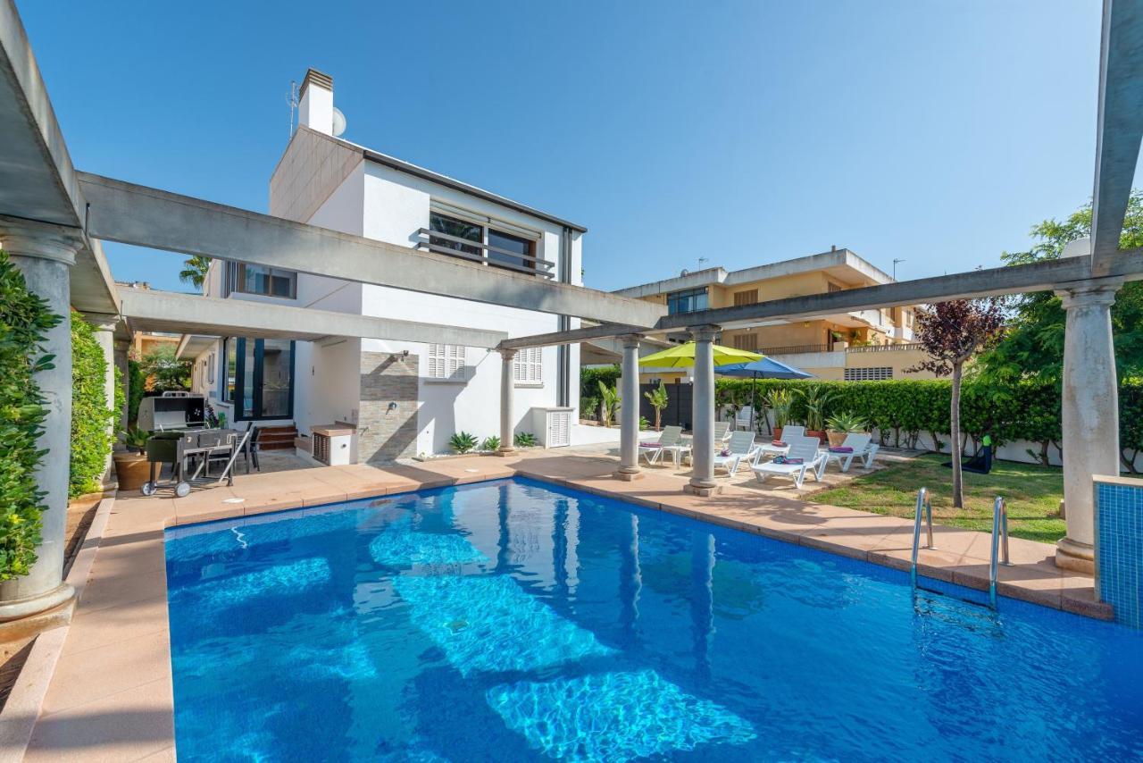 Estrel Villa กันปิกาฟอร์ต ภายนอก รูปภาพ
