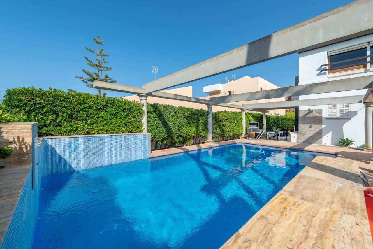 Estrel Villa กันปิกาฟอร์ต ภายนอก รูปภาพ