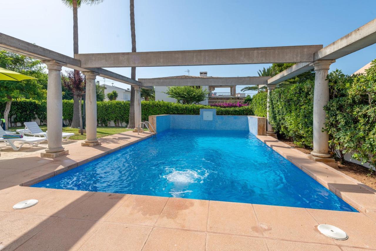 Estrel Villa กันปิกาฟอร์ต ภายนอก รูปภาพ